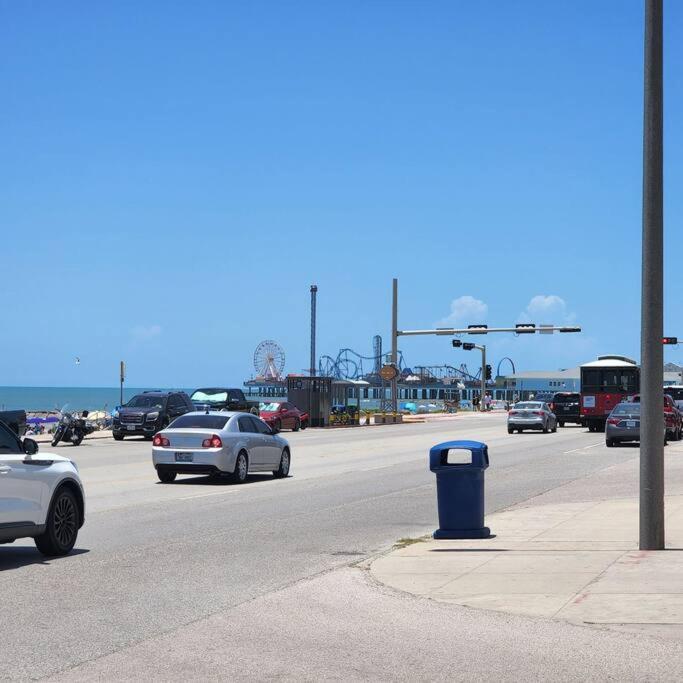 18Th Street - Galveston Seawall Close To Attractions! Remodeled! Villa Bagian luar foto